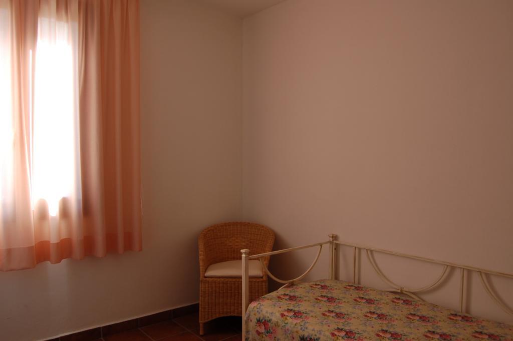 Aparthotel Borgo Valmarina Follonica Zimmer foto